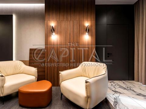 комерційна за адресою Бульварно-Кудрявська вул. (Воровського), 15а