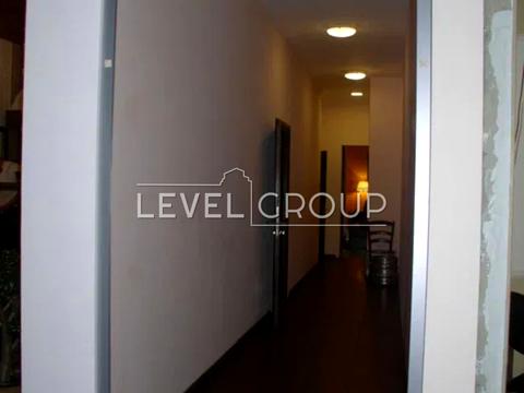 комерційна за адресою Жилянська вул., 59