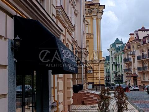 комерційна за адресою Київ, Кожум'яцька вул., 20-В