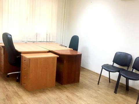 комерційна за адресою Базарна вул., 1