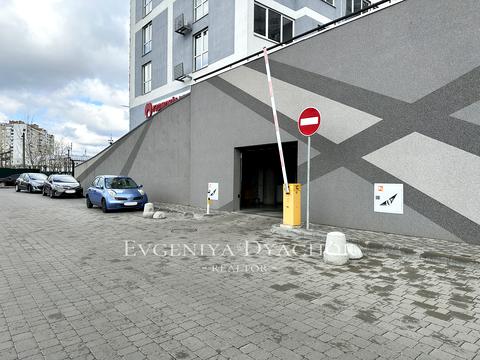 паркомісце за адресою Ревуцького вул., 40-В