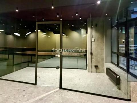 комерційна за адресою Євгена Коновальця вул. (Щорса), 36-А