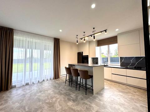 дом по адресу потічкова, 22