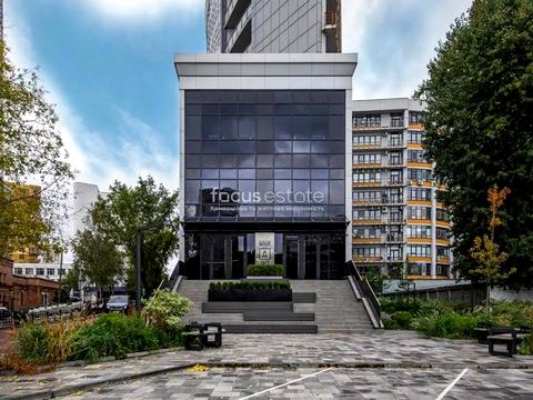 комерційна за адресою Євгена Коновальця вул. (Щорса), 36-А