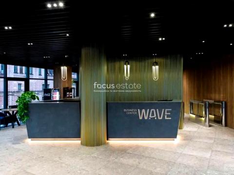 комерційна за адресою Євгена Коновальця вул. (Щорса), 36-А