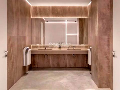 комерційна за адресою Євгена Коновальця вул. (Щорса), 36-А