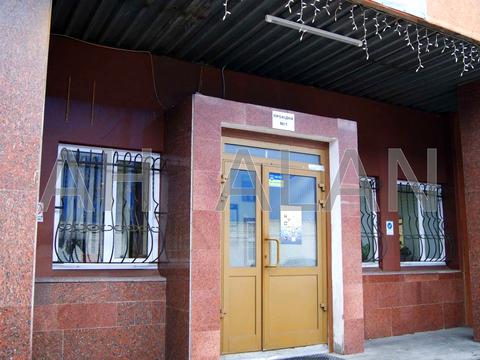 комерційна за адресою Вікентія Хвойки вул., 21