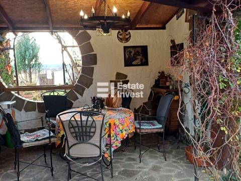 будинок за адресою с. Артюхівка, Дружби