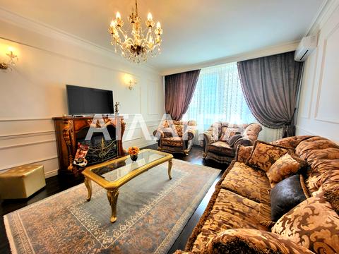 квартира за адресою Літературна вул., 12