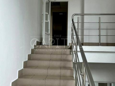 комерційна за адресою Звіринецька вул., 59