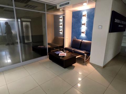 коммерческая по адресу Героев Небесной Сотни майдан пл. (Руднева), 14а