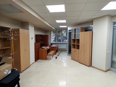 коммерческая по адресу Героев Небесной Сотни майдан пл. (Руднева), 14а