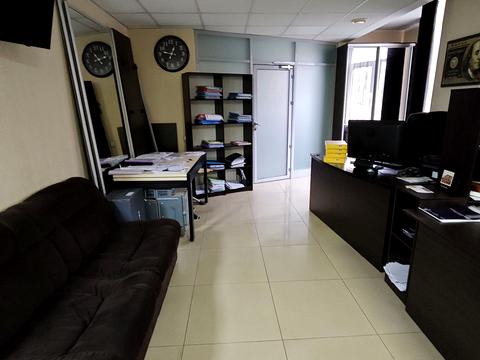 коммерческая по адресу Героев Небесной Сотни майдан пл. (Руднева), 14а