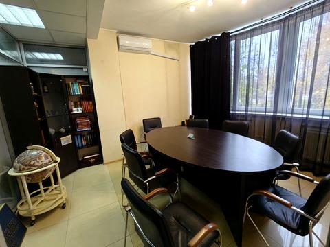 коммерческая по адресу Героев Небесной Сотни майдан пл. (Руднева), 14а