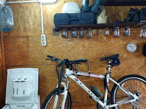 паркоместо по адресу Ньютона ул., 94