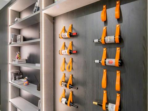 квартира за адресою Андрія Верхогляда вул. (Михайла Драгомирова), 19-Б