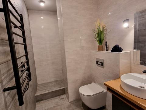 комерційна за адресою Євгена Харченка вул. (Леніна), 47б