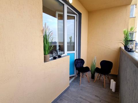 комерційна за адресою Євгена Харченка вул. (Леніна), 47б