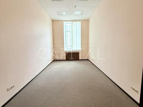 комерційна за адресою Хрещатик вул. (Kreschatic), 13