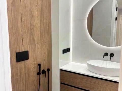 квартира по адресу Салютная ул., 2-Б