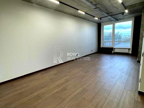 комерційна за адресою Дніпровська набережна вул., 15-К