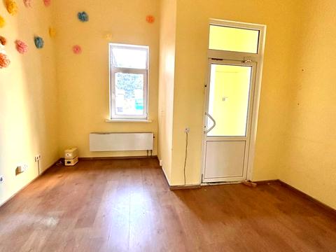 комерційна за адресою Авіаконструктора Ігоря Сікорського вул. (Танкова), 1