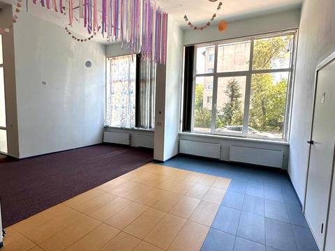 комерційна за адресою Авіаконструктора Ігоря Сікорського вул. (Танкова), 1