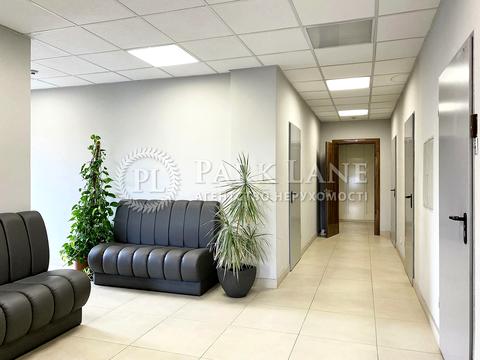 комерційна за адресою Велика Васильківська вул. (Червоноармійська), 57/3