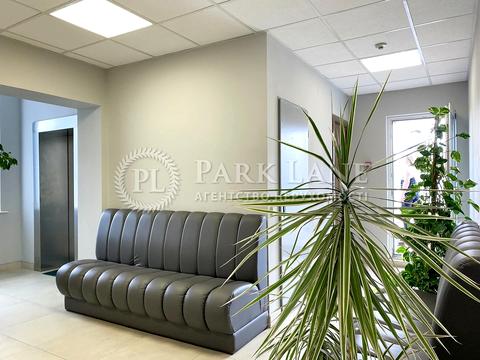 комерційна за адресою Велика Васильківська вул. (Червоноармійська), 57/3