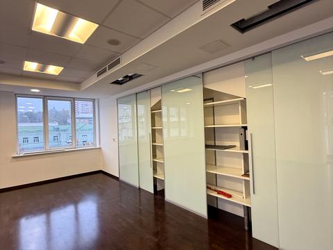 комерційна за адресою Велика Васильківська вул. (Червоноармійська), 57/3