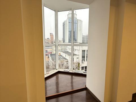 комерційна за адресою Велика Васильківська вул. (Червоноармійська), 57/3