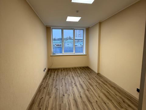 комерційна за адресою Велика Васильківська вул. (Червоноармійська), 57/3