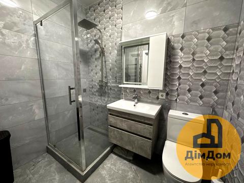 квартира за адресою Героїв Крут вул., 8