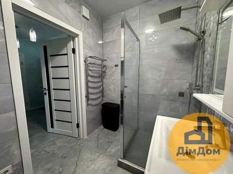 квартира за адресою Героїв Крут вул., 8