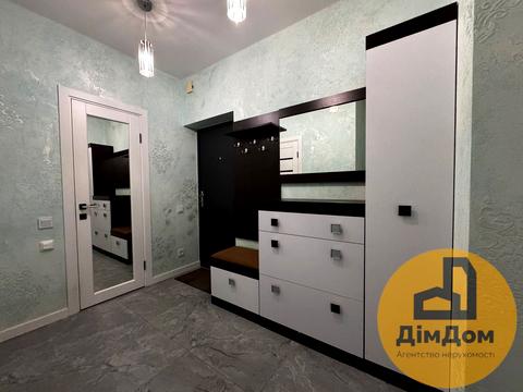 квартира за адресою Героїв Крут вул., 8