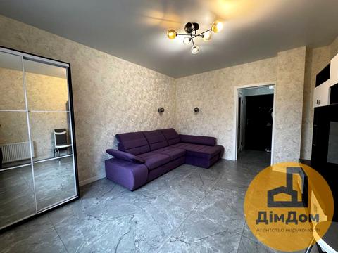 квартира за адресою Героїв Крут вул., 8