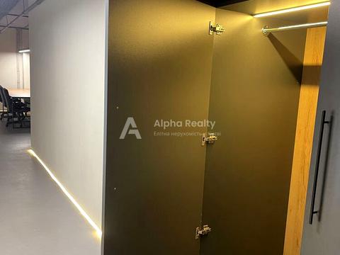 коммерческая по адресу Calle Dilova ул. (Димитрова), 2-Б