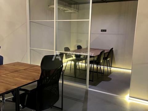 коммерческая по адресу Calle Dilova ул. (Димитрова), 2-Б