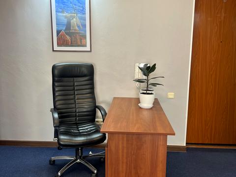 комерційна за адресою Тіниста вул., 15