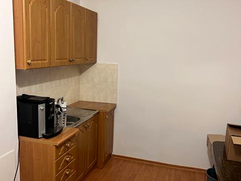 комерційна за адресою Тіниста вул., 15