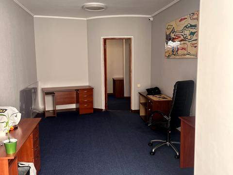 комерційна за адресою Тіниста вул., 15