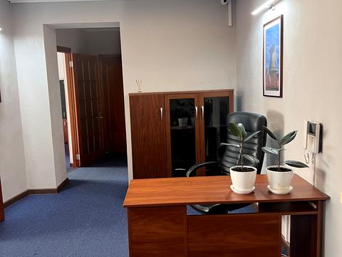 комерційна за адресою Тіниста вул., 15