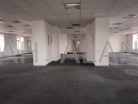 комерційна за адресою Володимира Сосюри вул., 6