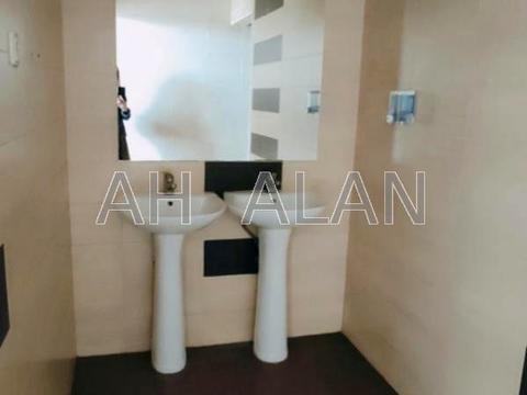 комерційна за адресою Володимира Сосюри вул., 6