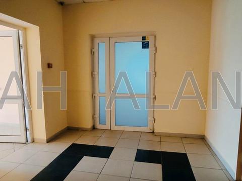 комерційна за адресою Володимира Сосюри вул., 6