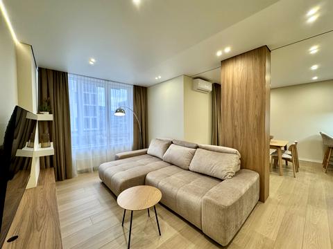 квартира по адресу Салютная ул., 2-Б