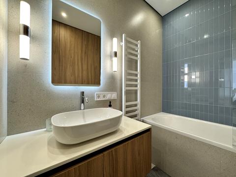 квартира по адресу Салютная ул., 2-Б