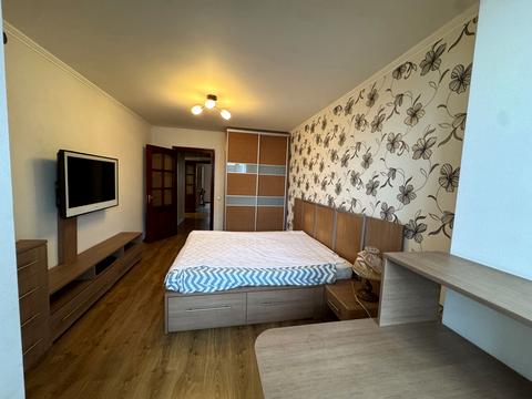 квартира за адресою Київ, Казарменна вул. (Григорія Андрющенка), 4-А