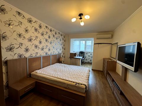 квартира за адресою Київ, Казарменна вул. (Григорія Андрющенка), 4-А