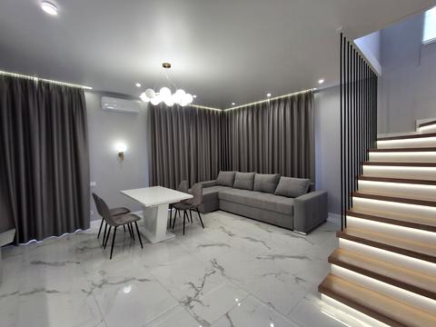 будинок за адресою с. Крюківщина, Приозерна вул.